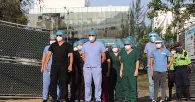 Médicos se manifiestan por falta de insumos en el Hospital de Villa Nueva