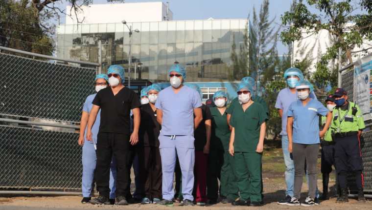 Médicos se manifiestan por falta de insumos en el Hospital de Villa Nueva