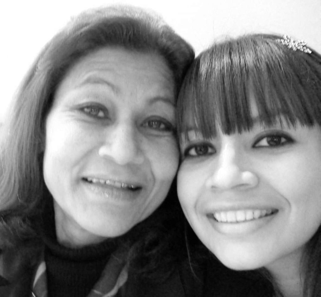 Cuando la mamá ya no está 2 Columnista Débora López con su fallecida mamá