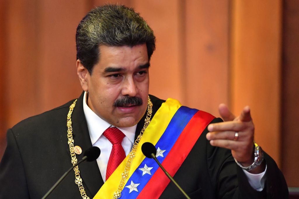 El plan era secuestrar a Nicolás Maduro según agente capturado 1 Nicolás Maduro con la banda presidencial dando un discurso.