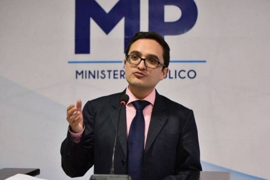 Allanan propiedades de Juan Francisco Sandoval 1 Juan Francisco Sandoval titular de la feci en una conferencia de prensa