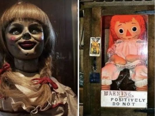 Anabelle la muñeca diabólica, la real y la de la película. 
