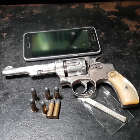 Revolver .38 especial decomisado a peligrosos sicarios capturados por la PNC