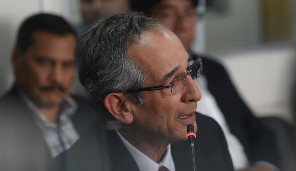 Alvaro Colom irá a prisión 1 Alvaro Colom El corrupto expresidente Álvaro Colom deberá volver a la cárcel, así lo determinó la Sala Primera de Apelaciones del Ramo Penal, luego de que le revocaron el arresto domiciliario.