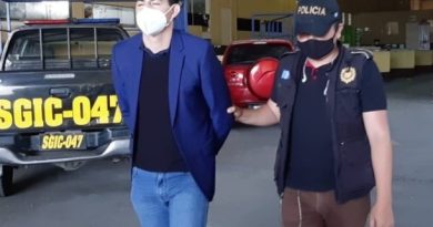 Futbolista Marco Pappa Ponce, esposado y arrestado por el delito de violencia contra la mujer