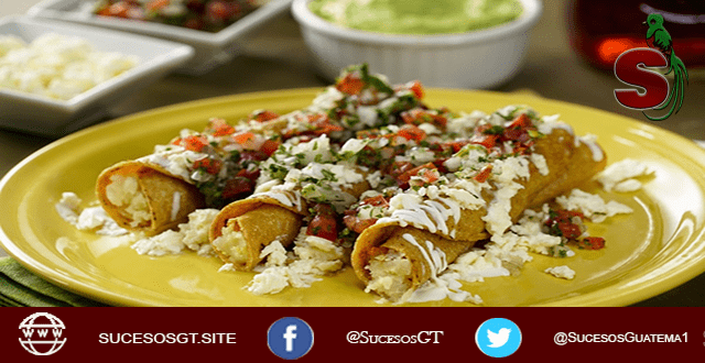 Tacos de papa Los tacos de papa guatemaltecos, son parte importante de la gastronomía nacional que se degusta en ferias, restaurantes de comida típica y mercados en todos los departamentos de Guatemala.