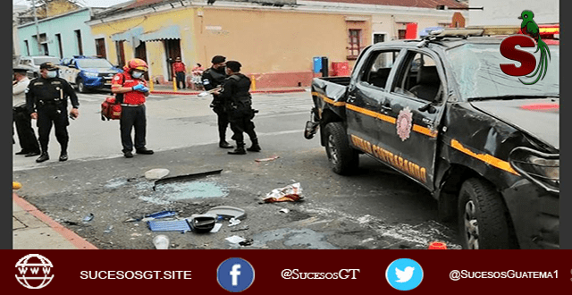 Patrulla de la PNC causa triple accidente de transito 1 Patrulla de la PNC se accidenta en la zona 1