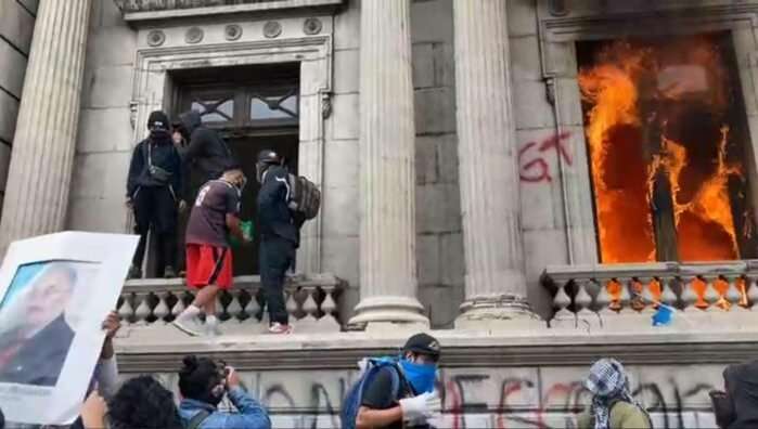 Miembros de Winaq responsables de quemar el congreso en el 2020 1 Winaq responsable de quemar el congreso