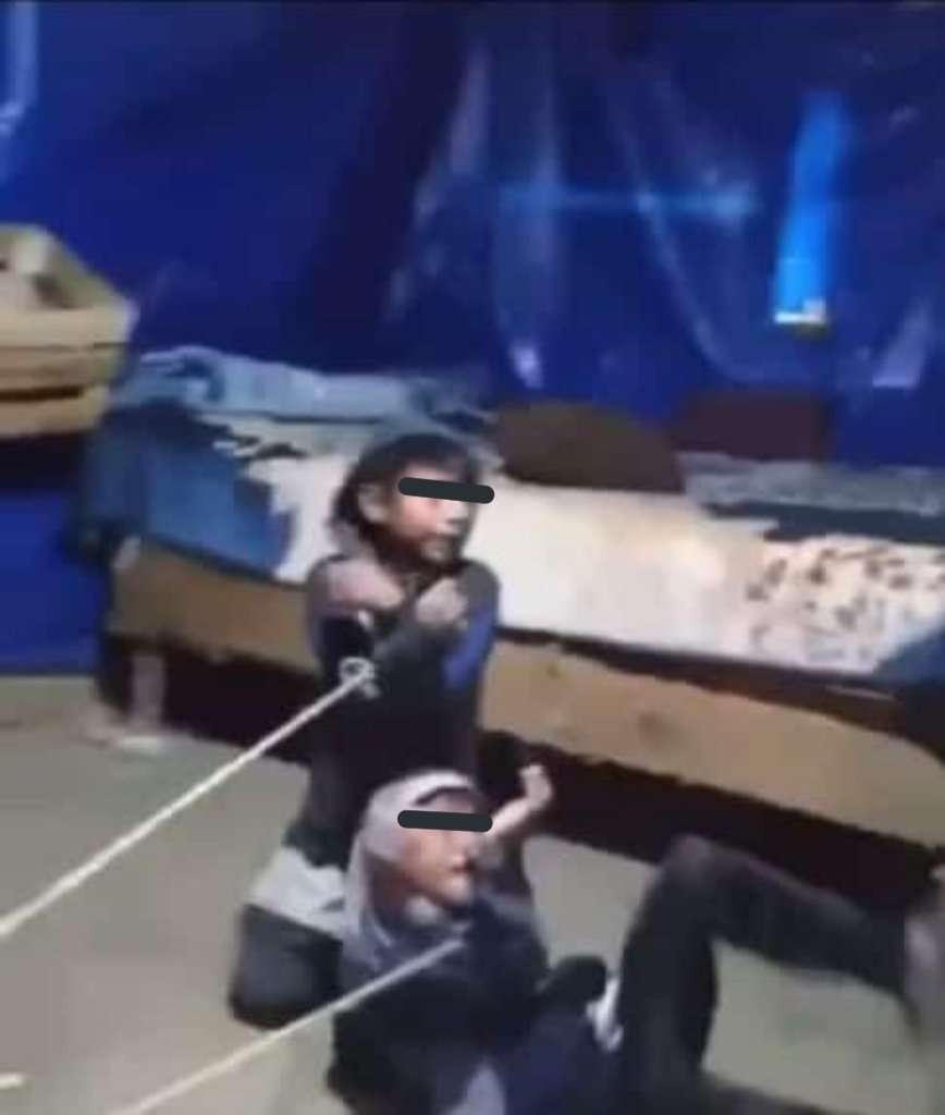 Rescatan a hermanos que eran torturados por su madre 1 hermanos eran torturados por su psicópata madre