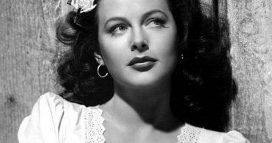 Fotografía en blanco y negro de Hedy Lamarr