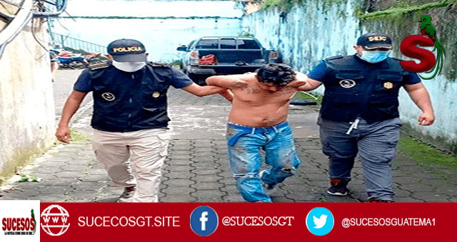 Ladrones son recibidos a balazos en Escuintla 2 Ladrones escuintla 2 Tras una espectacular persecución unos ladrones fueron agarrados a balazos por las autoridades hasta que se rindieron para posteriormente apresarlos.