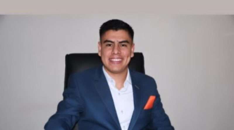 Edwin Eduardo Flores Perez Como se pueden dar cuenta el partido Prosperidad Ciudadana que lanzó como candidato para presidente a Carlos Pineda, subió en las encuestas para llegar a tener grandes posibilidades de estar en segunda vuelta y optar por la presidencia de Guatemala.