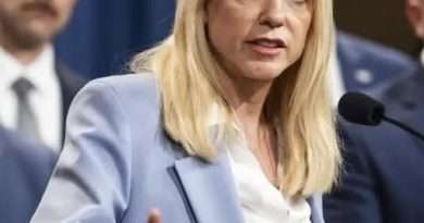 Pam Bondi dando declaraciones que Bernardo Arévalo es narcotraficante