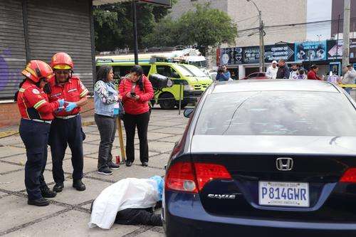 Conductor muere repentinamente en plena vía pública de la zona 9 capitalina 1 Conductor Muere en zona 9