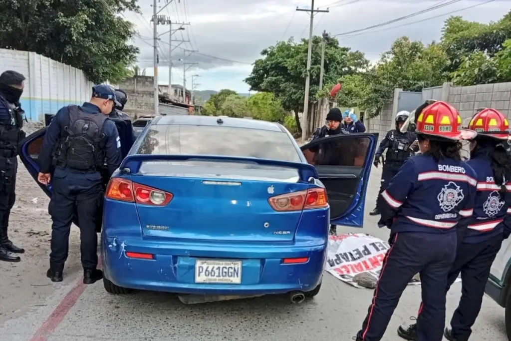 Discusión de pareja termina en tragedia en San Miguel Petapa: detienen a mujer con vínculos a pandilla del Barrio 18 1 imagenes de la escena del crímen por discución de pareja.
