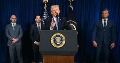 nicolas maduro venezuela estados unidos captura operacion militar 01 La captura de Nicolás Maduro no fue producto del azar, sino de una coreografía militar perfecta que comenzó en la oscuridad total. Tras el operativo que sacudió a Caracas esta madrugada, el presidente Donald Trump y altos mandos militares han comenzado a desgranar la estrategia que permitió infiltrar el corazón del chavismo sin ser detectados.
