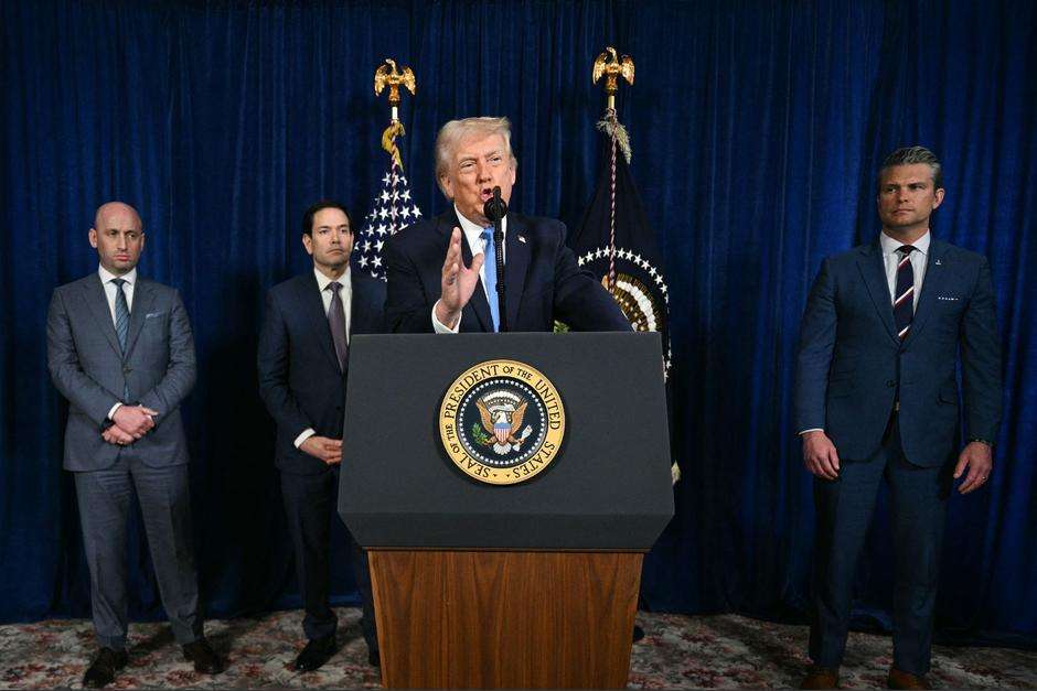 nicolas maduro venezuela estados unidos captura operacion militar 01 La captura de Nicolás Maduro no fue producto del azar, sino de una coreografía militar perfecta que comenzó en la oscuridad total. Tras el operativo que sacudió a Caracas esta madrugada, el presidente Donald Trump y altos mandos militares han comenzado a desgranar la estrategia que permitió infiltrar el corazón del chavismo sin ser detectados.