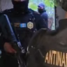 Casa del Terror La Policía Nacional Civil (PNC) realizó este sábado 8 de agosto un operativo en un inmueble ubicado en zona 12 de Villa Nueva, conocido por los vecinos del sector como la "Casa del Terror", señalado por las autoridades como un punto utilizado por estructuras de pandillas para cometer actividades ilícitas.