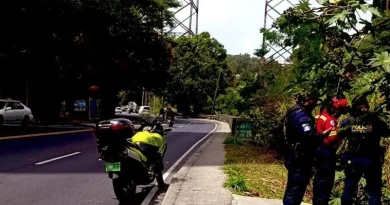 muerte zona 5 Una persona fue encontrada sin vida la mañana de este lunes 24 de agosto en los alrededores de la calzada La Paz, bajo el puente Belice, zona 5 de la Ciudad de Guatemala. Las autoridades mantienen presencia en el sector mientras se determinan las circunstancias del hallazgo.